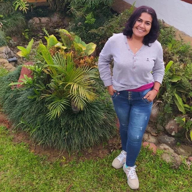 PORTADA EMMA ELEJANDRA FUNDADORA EN AL FOTO